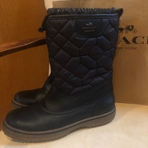 *****SOLD****Coach black quilted mid calf boots